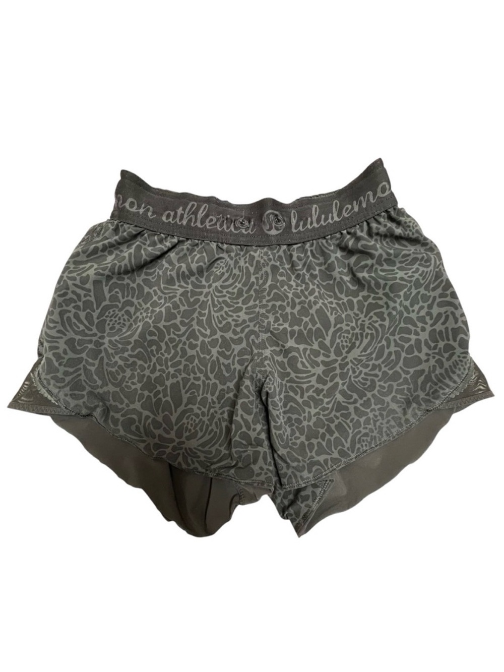 Lululemon Go the Distance Reversible Black Petal Short